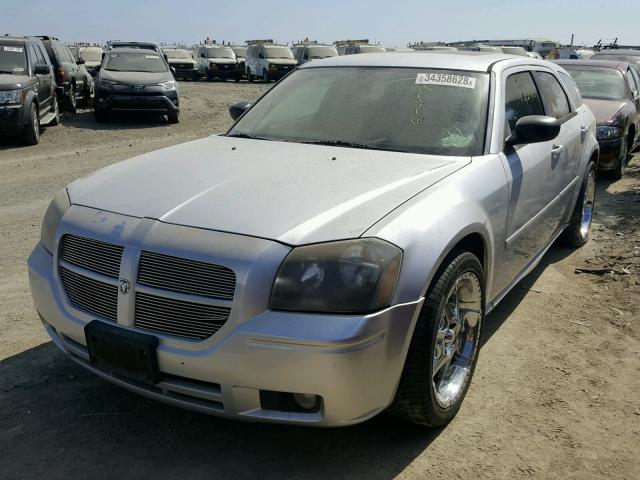 2D4FV48V75H571168 - 2005 DODGE MAGNUM SXT SILVER photo 2