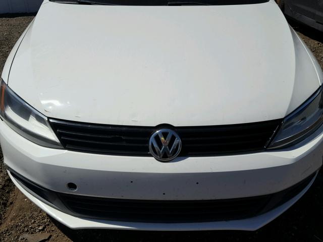 3VW1K7AJ9CM332578 - 2012 VOLKSWAGEN JETTA BASE 白色 照片 7