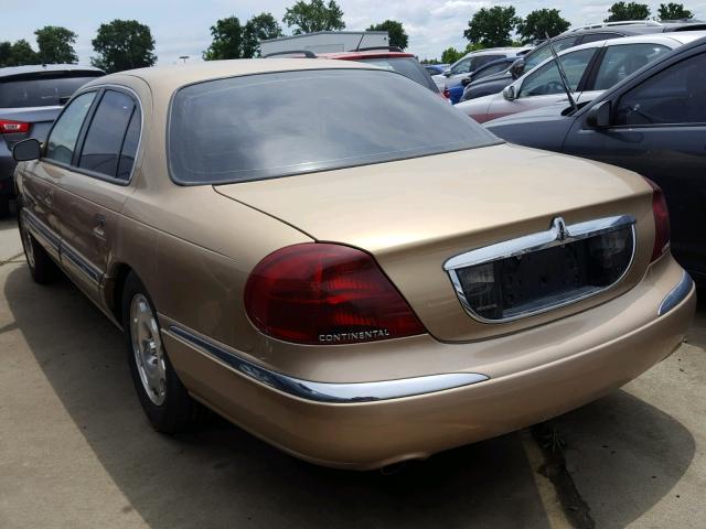 1LNFM97V7WY741045 - 1998 LINCOLN CONTINENTA GOLD photo 3