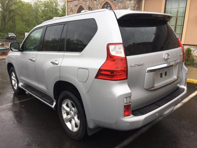 JTJBM7FX0A5010975 - 2010 LEXUS GX BASE SILVER photo 3