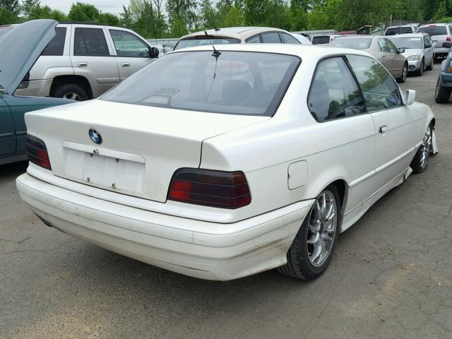 WBABE5311NJA01915 - 1992 BMW 318 IS WHITE photo 4