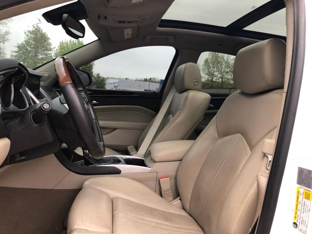 3GYFNEEY2BS555299 - 2011 CADILLAC SRX PERFOR 白色 照片 8