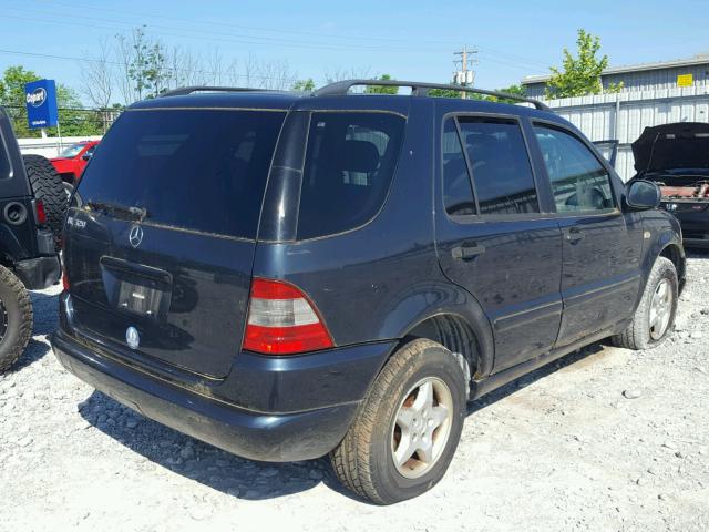 4JGAB54E9YA219106 - 2000 MERCEDES-BENZ ML 320 BLACK photo 4