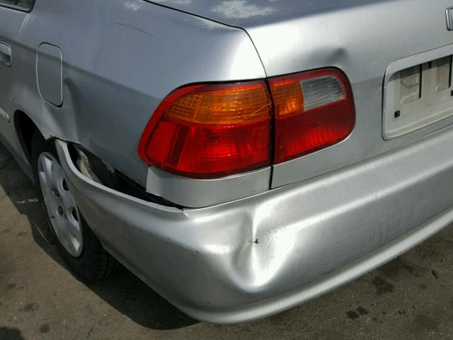 2HGEJ6612YH513779 - 2000 HONDA CIVIC BASE SILVER photo 9