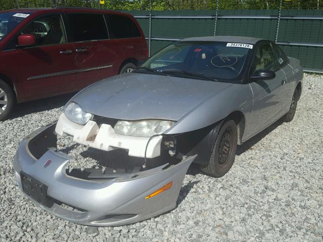 1G8ZP128X2Z284385 - 2002 SATURN SC1 SILVER photo 2