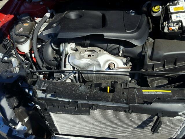 SJKCH5CR2JA056916 - 2018 INFINITI QX30 BASE BURGUNDY photo 7