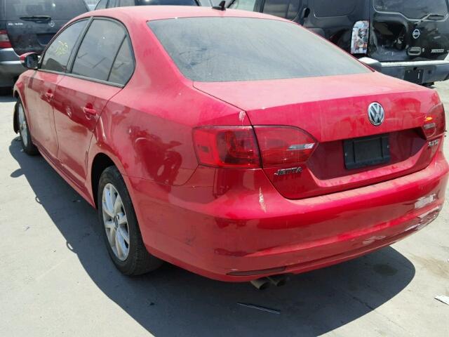 3VWDZ7AJ8BM383092 - 2011 VOLKSWAGEN JETTA SE RED photo 3