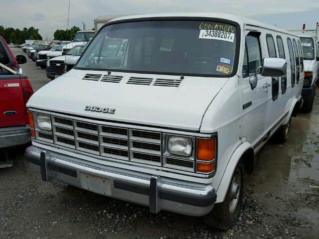 2B7HB21Y1NK146748 - 1992 DODGE RAM VAN B2 WHITE photo 2