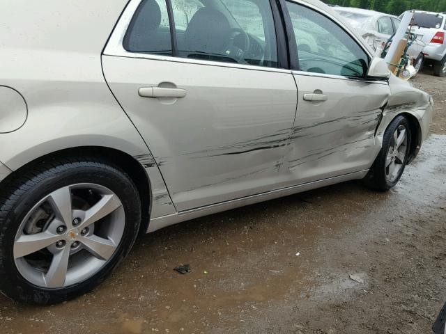 1G1ZC5EUXBF162153 - 2011 CHEVROLET MALIBU 1LT 金色 照片 9