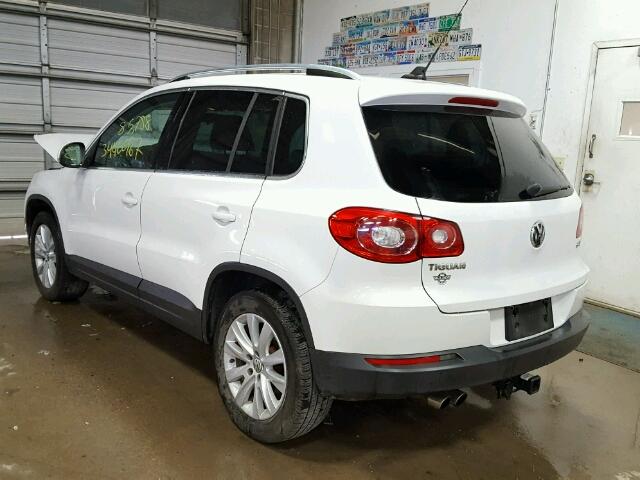 WVGAV75N09W509370 - 2009 VOLKSWAGEN TIGUAN S/S WHITE photo 3