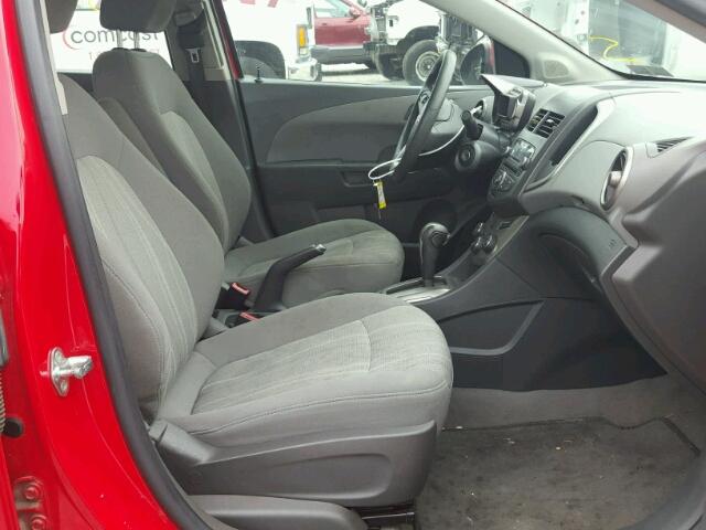 1G1JC5SH1C4105759 - 2012 CHEVROLET SONIC RED photo 5