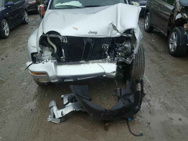 1J8GL38K33W604388 - 2003 JEEP LIBERTY RE 银色 照片 7