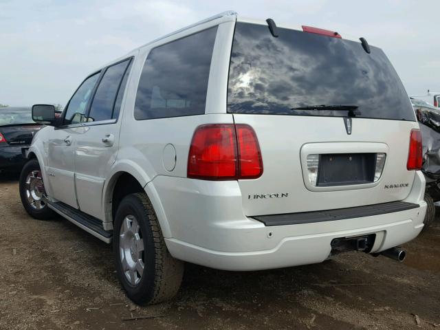 5LMFU28536LJ03357 - 2006 LINCOLN NAVIGATOR WHITE photo 3