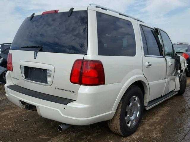 5LMFU28536LJ03357 - 2006 LINCOLN NAVIGATOR WHITE photo 4