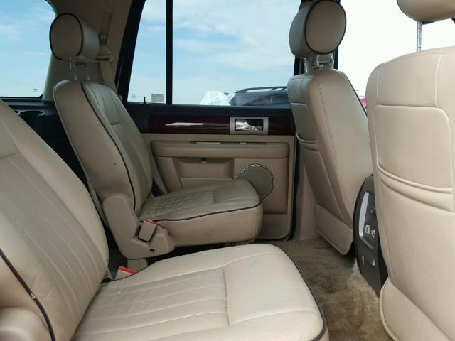 5LMFU28536LJ03357 - 2006 LINCOLN NAVIGATOR WHITE photo 6