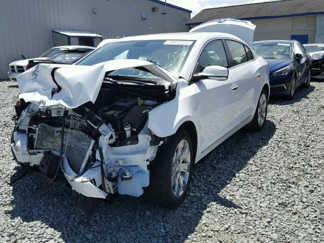 1G4GC5E32DF221023 - 2013 BUICK LACROSSE WHITE photo 2