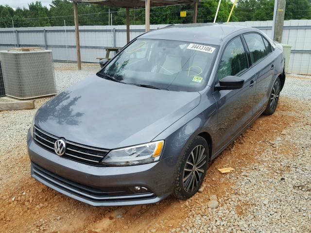 3VWD17AJ7GM219413 - 2016 VOLKSWAGEN JETTA SPOR GRAY photo 2