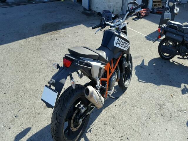 VBKLDT403EM761262 - 2014 KTM 690 DUKE ORANGE photo 4