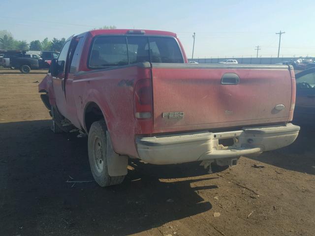 M10208A331K021105 - 2005 FORD F250 RED photo 3