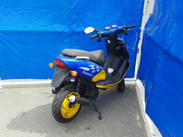 RFCRD11134Y000430 - 2004 TGB SCOOTER TWO TONE photo 4