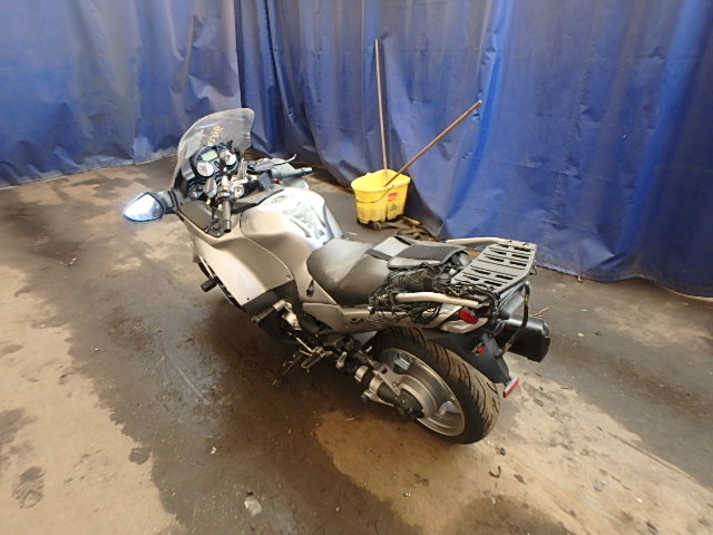 JKBZGNC18BA006586 - 2011 KAWASAKI ZG1400 C SILVER photo 3