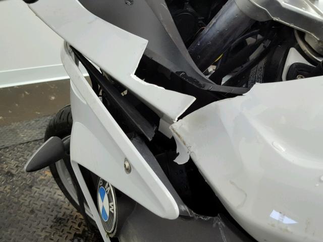 WB10B1305DZF86787 - 2013 BMW F800 GT WHITE photo 17