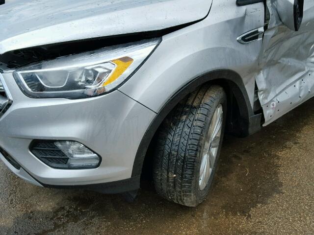 1FMCU0J9XHUD05455 - 2017 FORD ESCAPE TIT SILVER photo 10