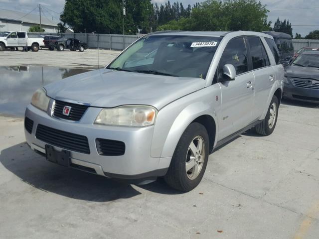 5GZCZ33Z57S850475 - 2007 SATURN VUE HYBRID SILVER photo 2