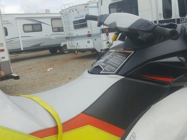 YDV45889A414 - 2014 SEAD JET SKI WHITE photo 5