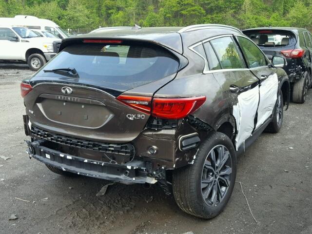 SJKCH5CR3JA041812 - 2018 INFINITI QX30 BASE BROWN photo 4
