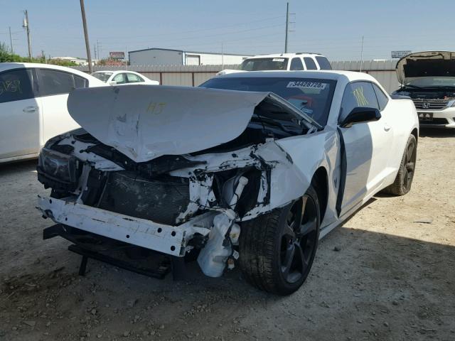 2G1FE1E33F9299494 - 2015 CHEVROLET CAMARO LT WHITE photo 2