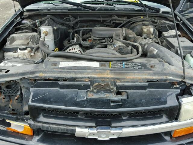 1GNCS13X13K164394 - 2003 CHEVROLET BLAZER BLACK photo 7