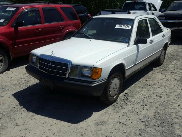 WDBDB22A6EA074990 - 1984 MERCEDES-BENZ 190 D 2.2 WHITE photo 2