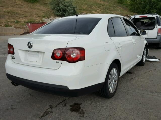 3VWJZ7AJ5AM003238 - 2010 VOLKSWAGEN JETTA S WHITE photo 4