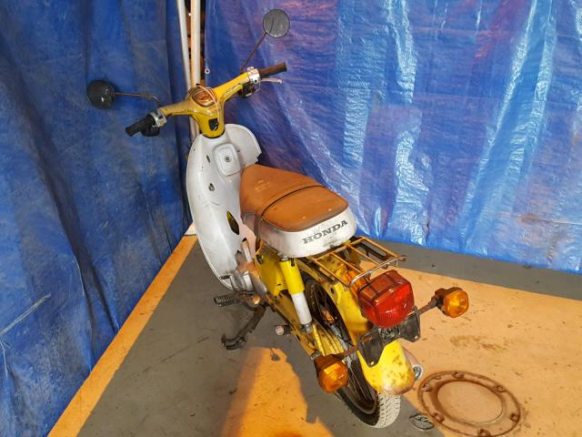 JH2DA0100BS129402 - 1981 HONDA C70  YELLOW photo 3