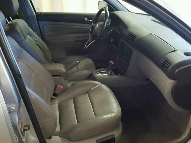 WVWYH63B63E164808 - 2003 VOLKSWAGEN PASSAT GLX 银色 照片 5