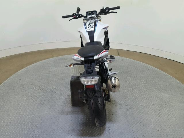 WB30G1104JR855916 - 2018 BMW G310 R WHITE photo 9