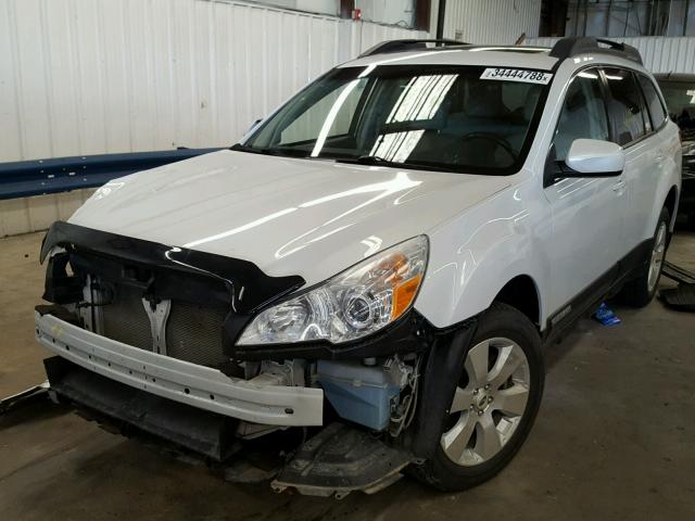 4S4BRDKC7C2228515 - 2012 SUBARU OUTBACK 3. WHITE photo 2