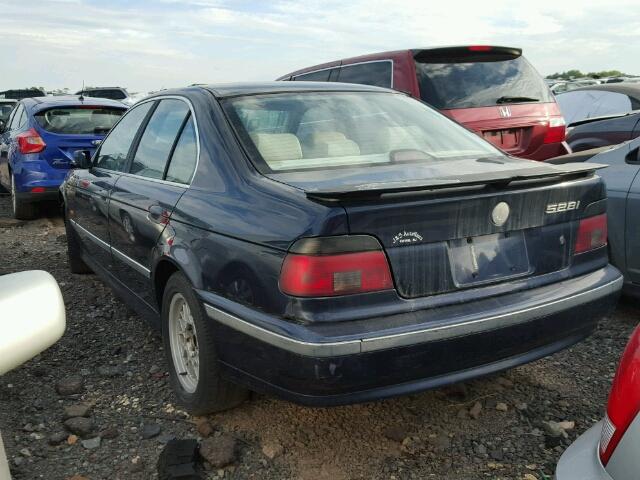 WBADM6345YGU04371 - 2000 BMW 528 I AUTO BLUE photo 3