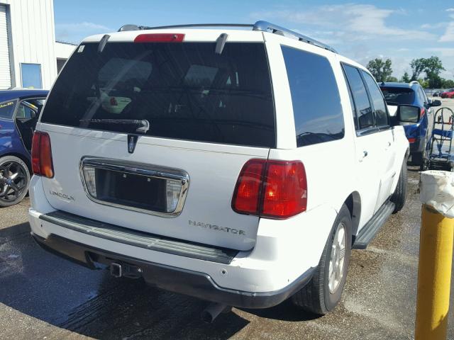 5LMFU27555LJ07927 - 2005 LINCOLN NAVIGATOR 白色 照片 4
