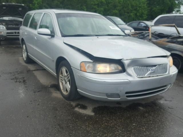 YV1SW592062562898 - 2006 VOLVO V70 2.5T GRAY photo 1