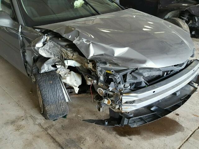 2G2WP552781148180 - 2008 PONTIAC GRAND PRIX GRAY photo 9