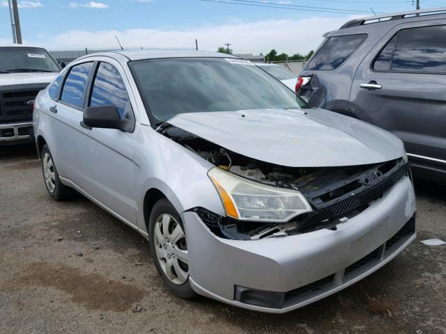 1FAHP34N29W179289 - 2009 FORD FOCUS S SILVER photo 1