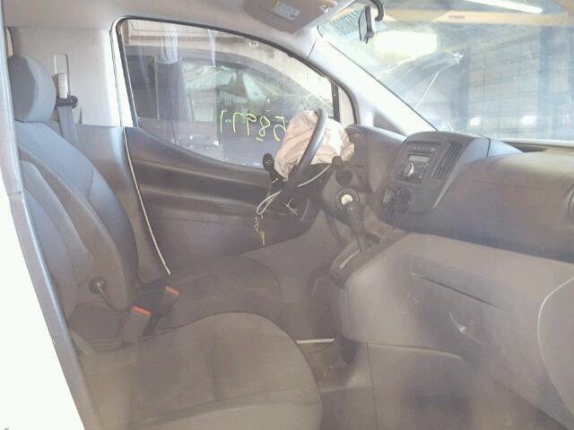 3N63M0YN2FK724918 - 2015 CHEVROLET CITY EXPRE WHITE photo 5