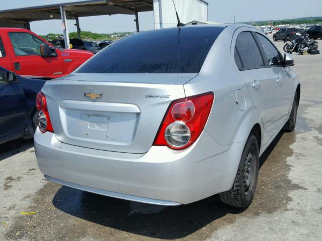 1G1JA5SH4D4229158 - 2013 CHEVROLET SONIC LS 银色 照片 4