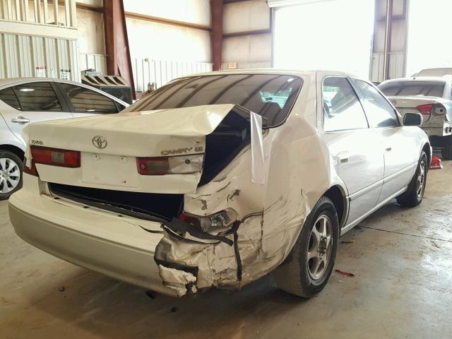 JT2BG22K2X0356869 - 1999 TOYOTA CAMRY LE თეთრი ფოტო 4