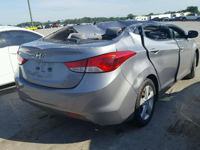 KMHDH4AE6DU529779 - 2013 HYUNDAI ELANTRA GL GRAY photo 4