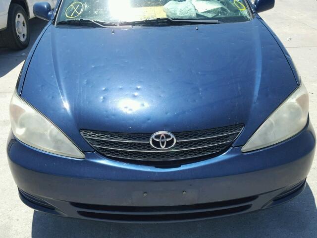 4T1BE32K03U157272 - 2003 TOYOTA CAMRY LE BLUE photo 9