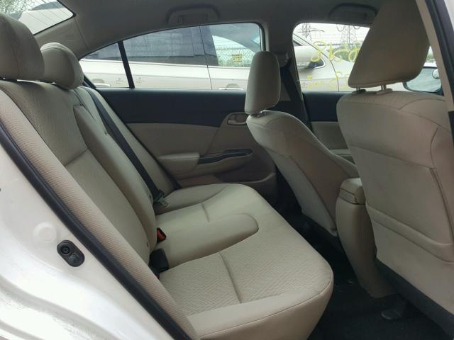 19XFB2F57FE054396 - 2015 HONDA CIVIC LX WHITE photo 6