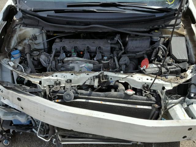 19XFB2F57FE054396 - 2015 HONDA CIVIC LX WHITE photo 7